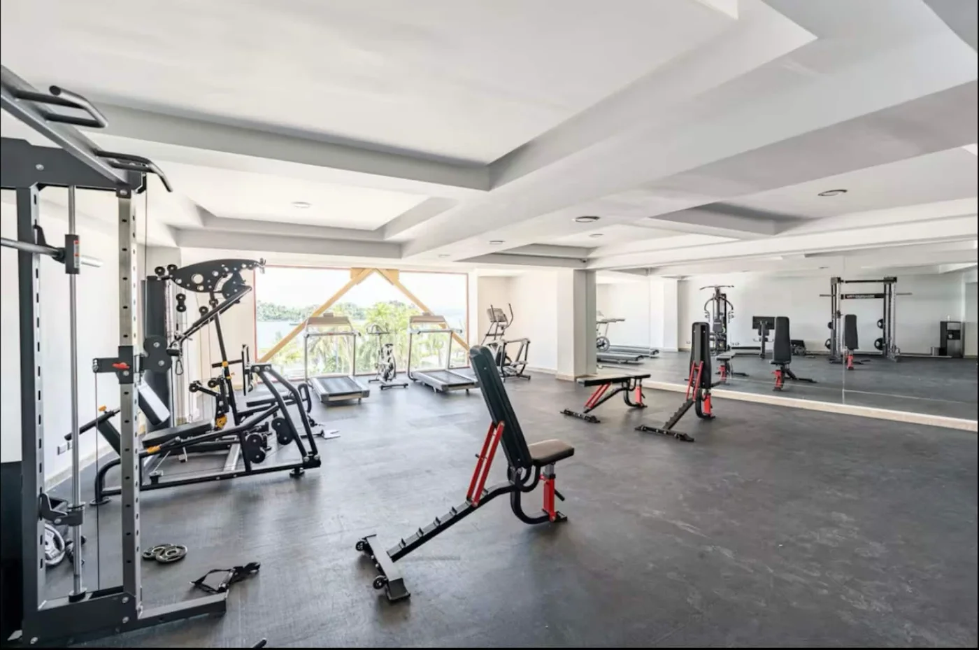 Gimnasio del complejo